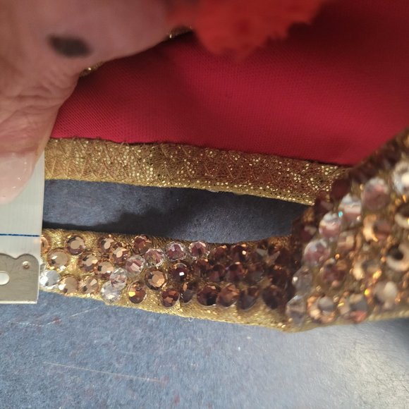 Suits by Amy fully encrusted with Swarovski crystals - Picture 3 of 5